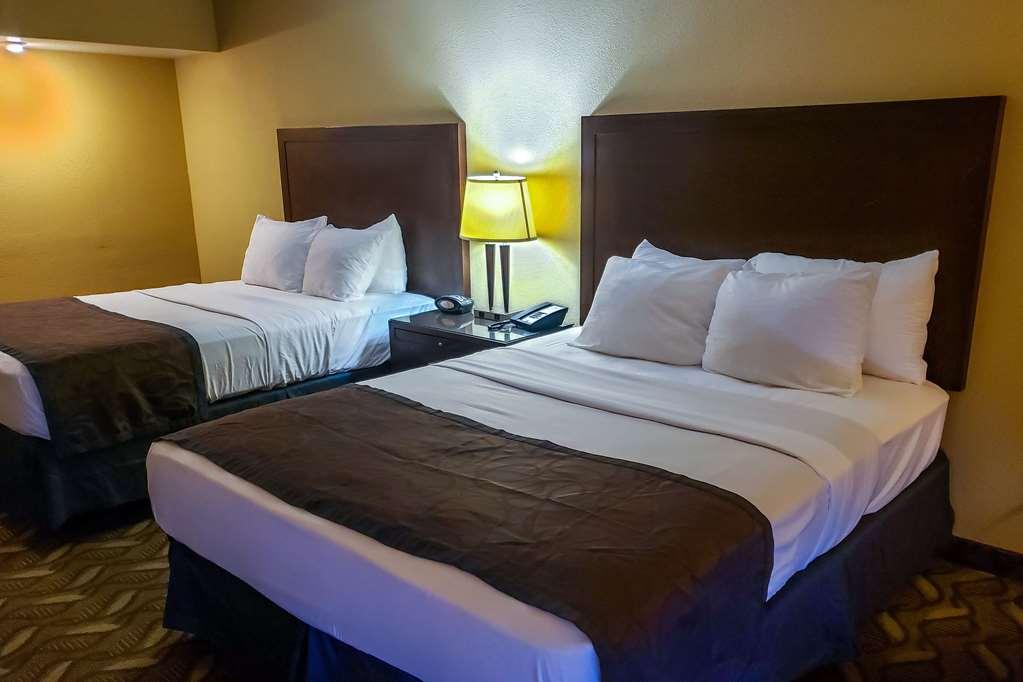 Clarion & Hotel