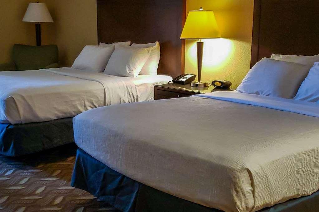 Clarion & Hotel Roswell